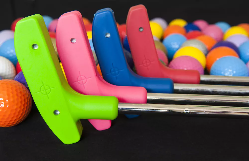 glow in the dark golf