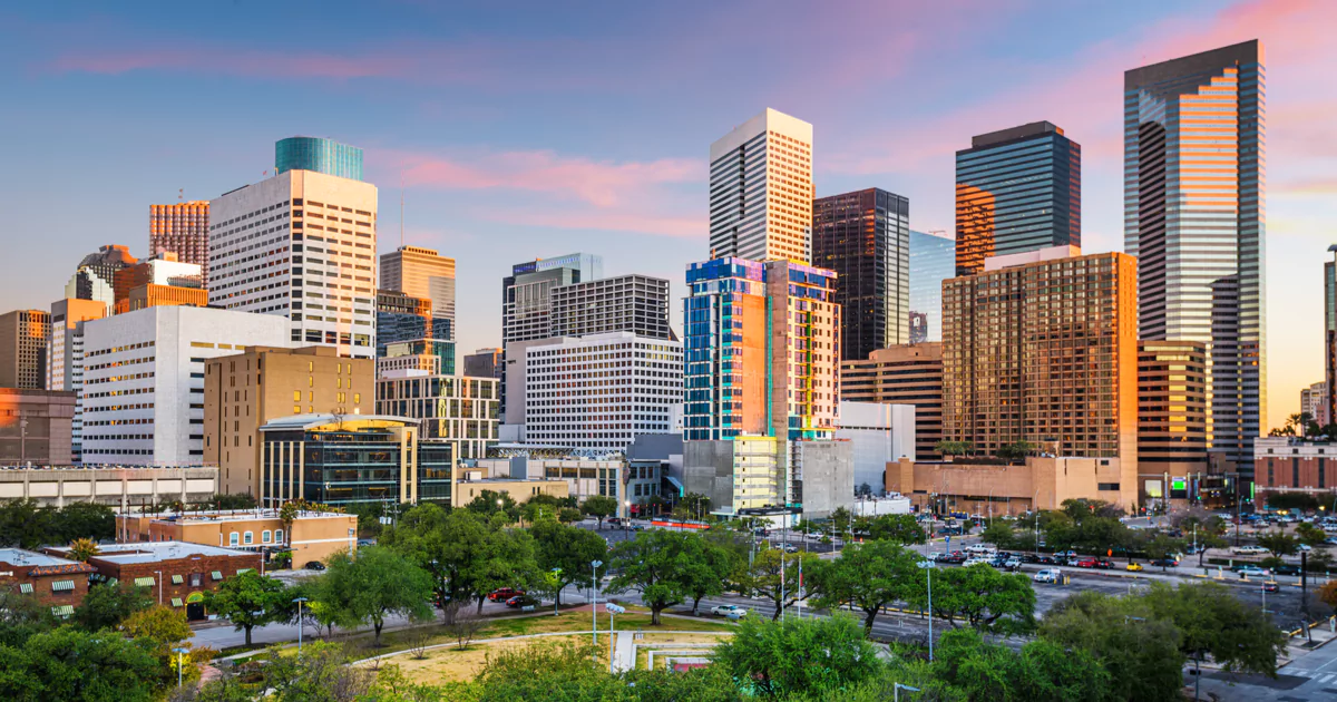 houston-team-building-featured-image